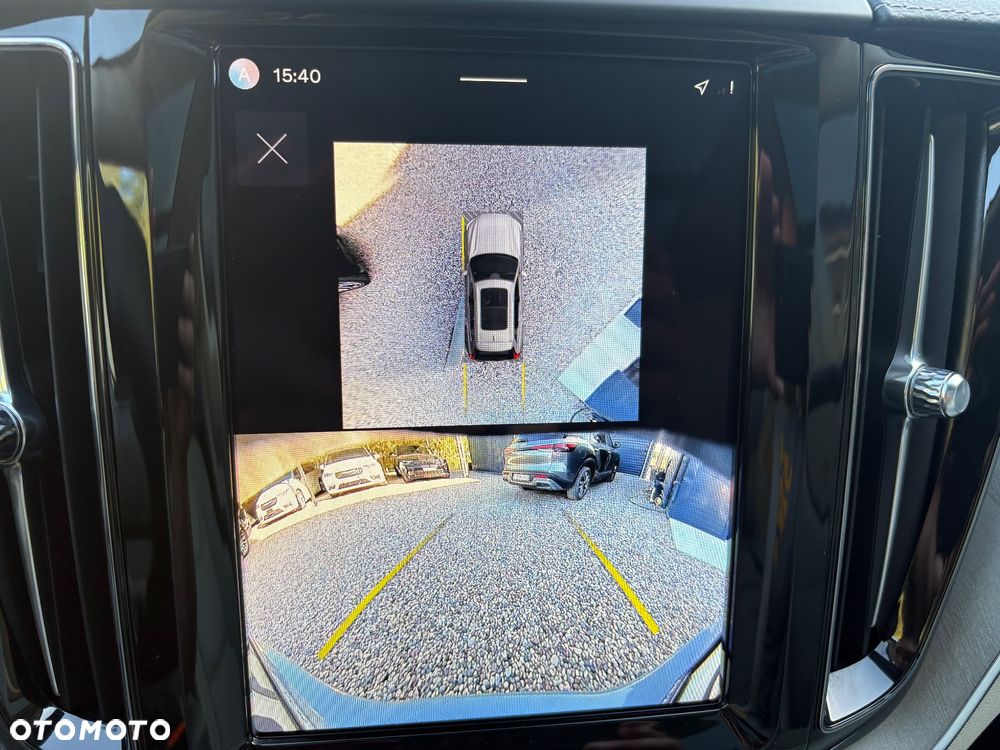 Volvo XC 60 B5 B AWD Ultra Bright - 32