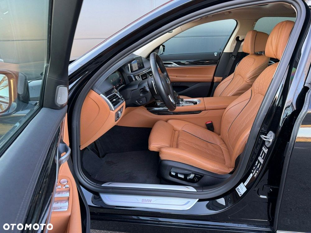 BMW Seria 7 - 8