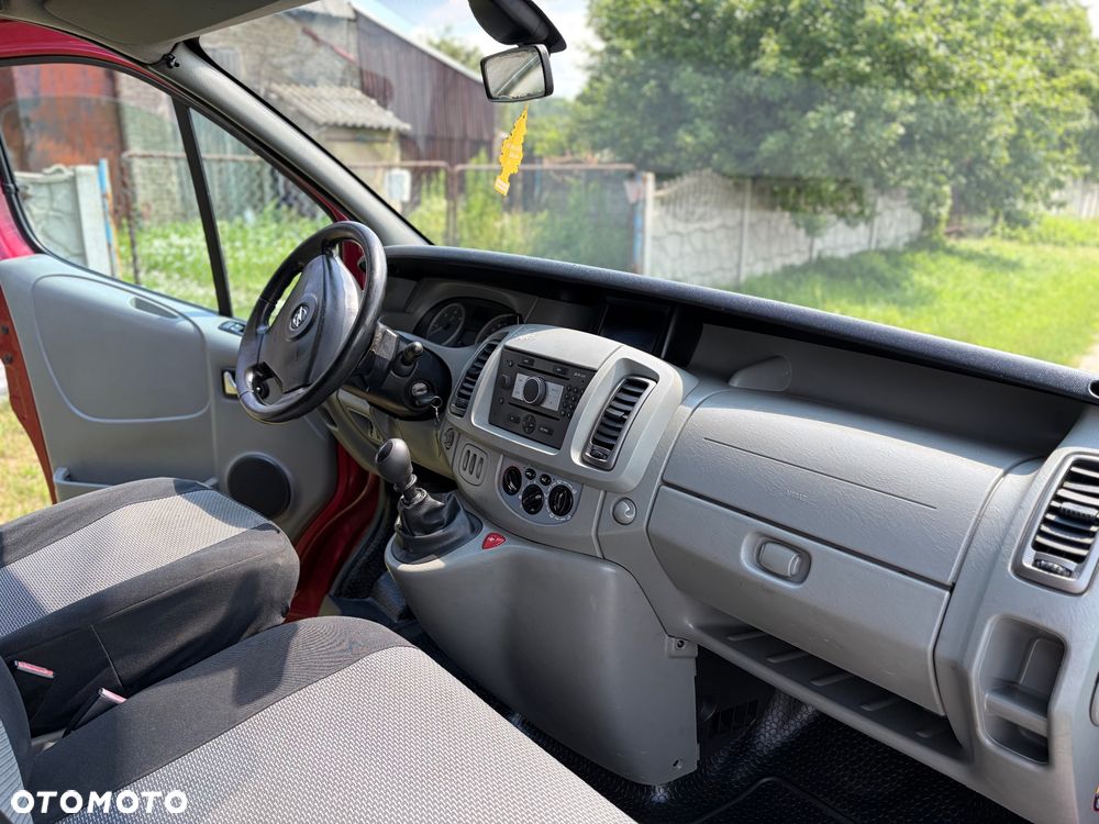 Opel Vivaro L2H1 2.9t - 14