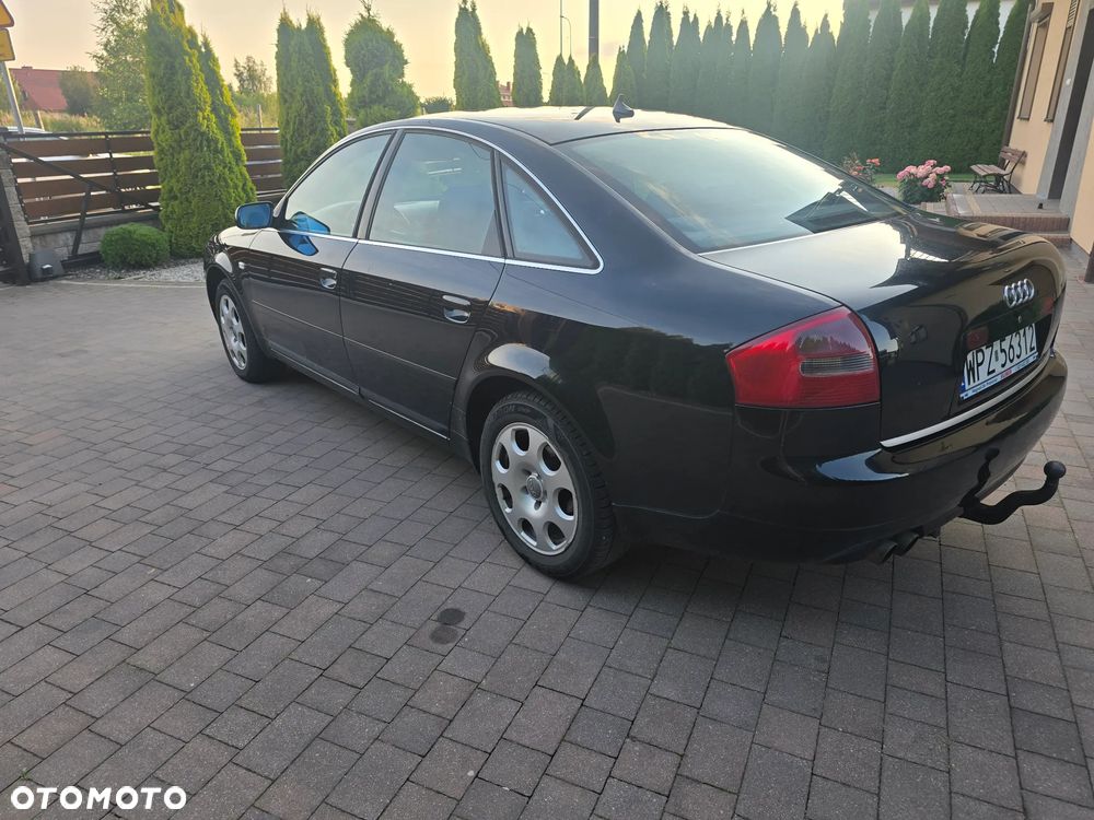 Audi A6 Limousine 2.4 - 4