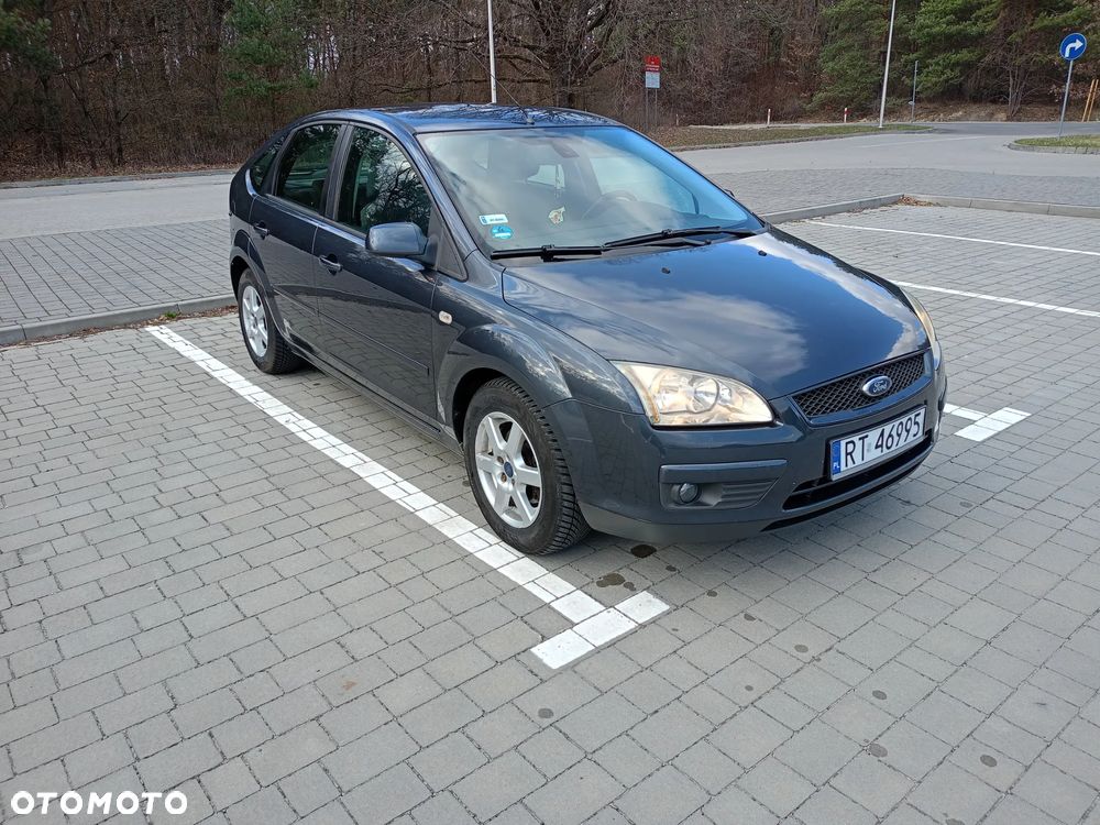 Ford Focus 1.6 Ambiente - 3