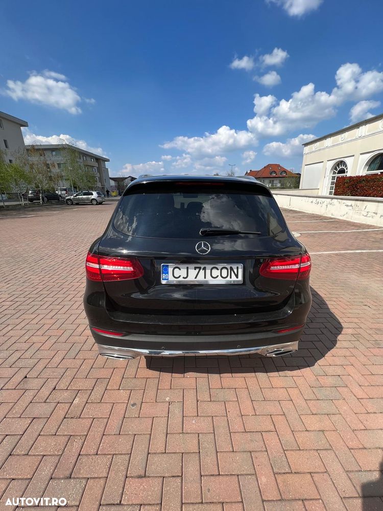 Mercedes-Benz GLC 220 d 4MATIC - 11