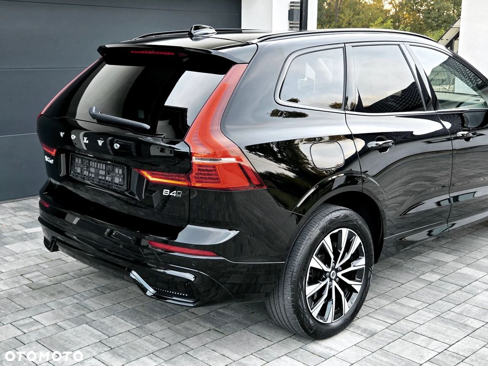 Volvo XC 60 B4 D AWD Plus Dark - 9