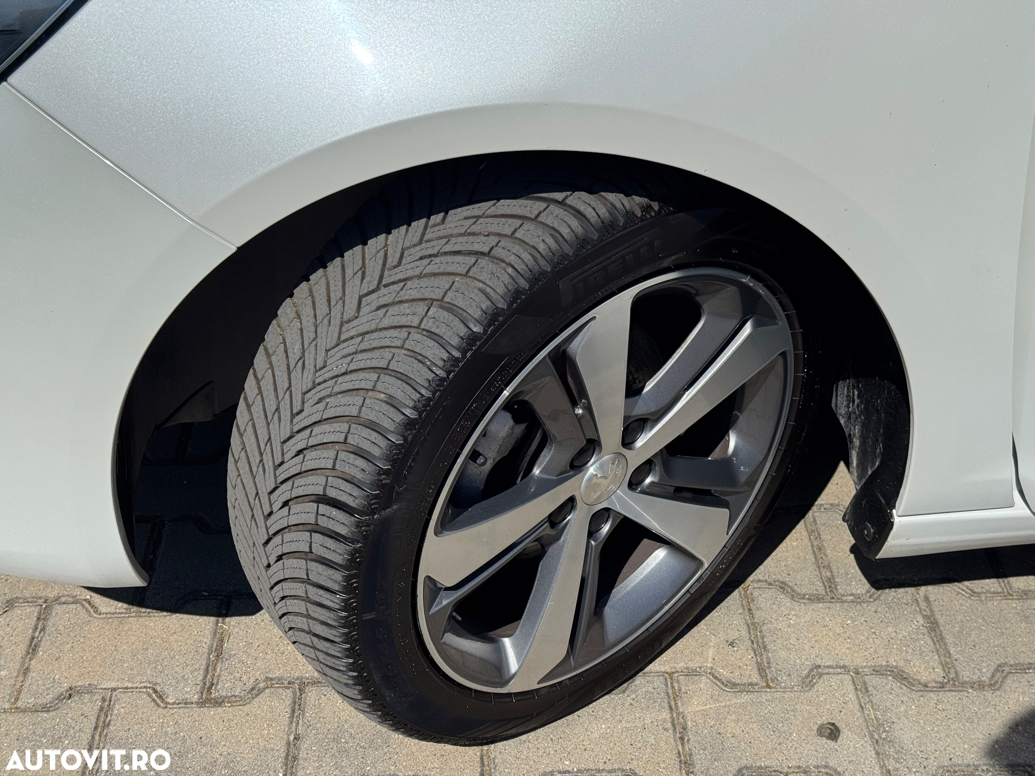 Peugeot 308 SW BlueHDi 130 Allure Pack - 30