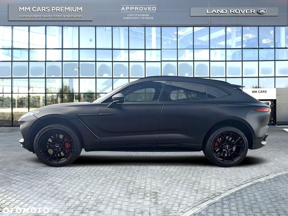 Aston Martin DBX - 4