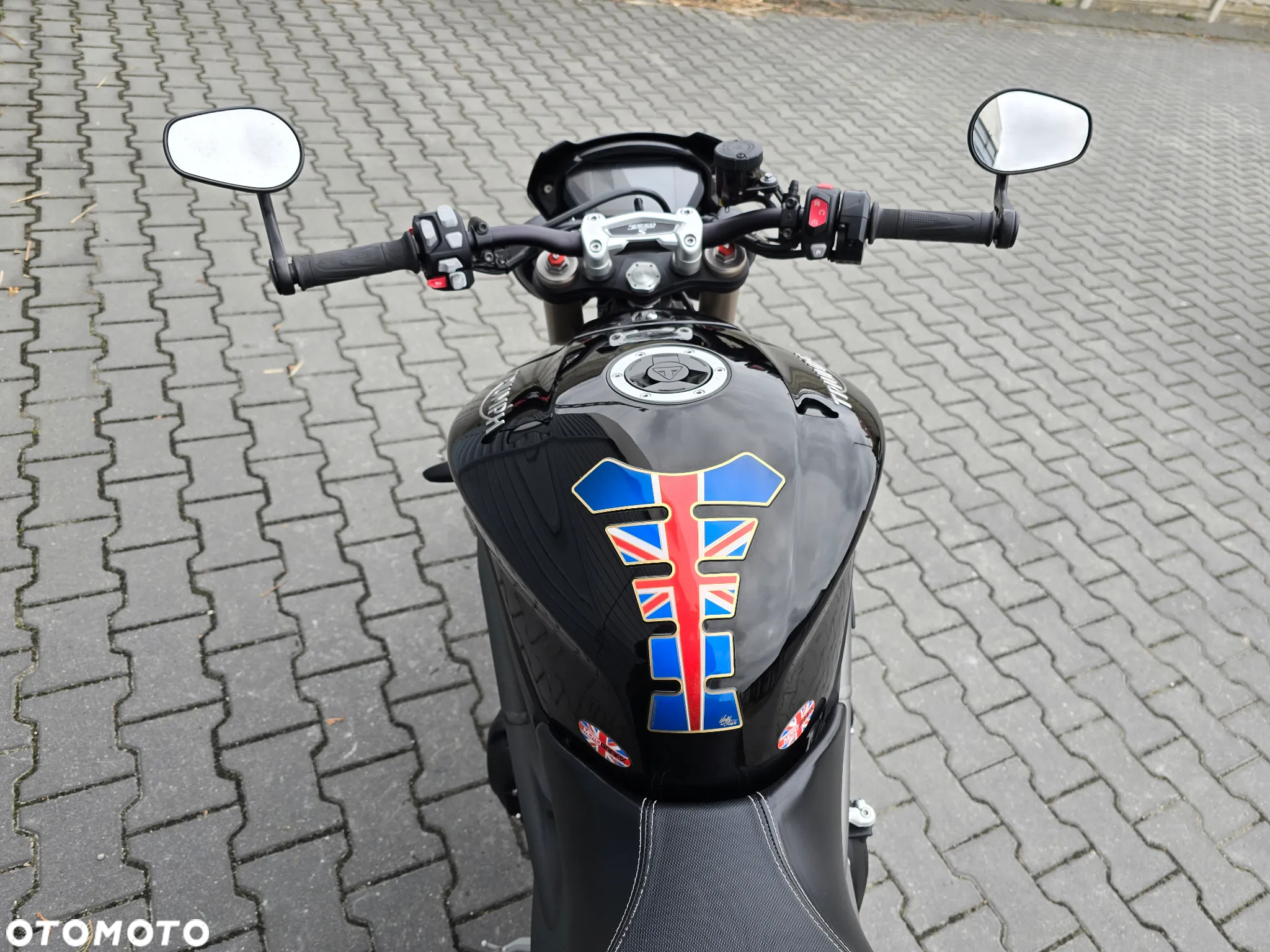 Triumph Speed Triple - 12