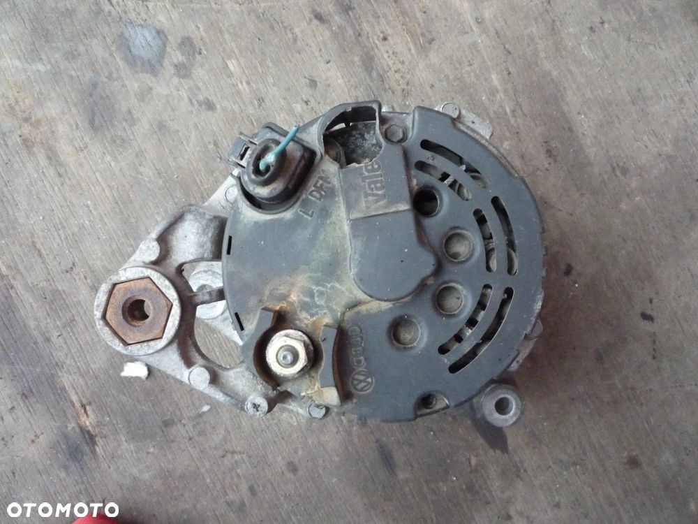 VW PASSAT B5 LIFT 1.8T ALTERNATOR - 2