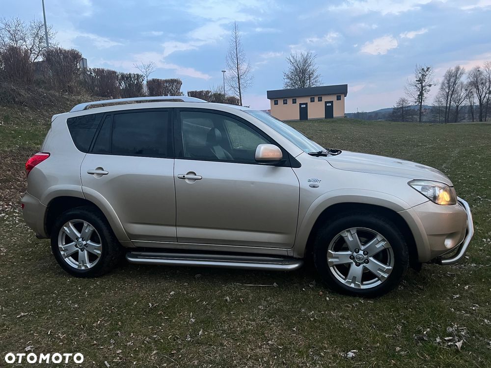 Toyota RAV4 - 13