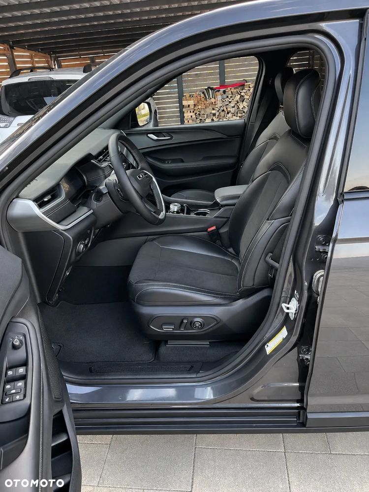 Jeep Grand Cherokee - 9