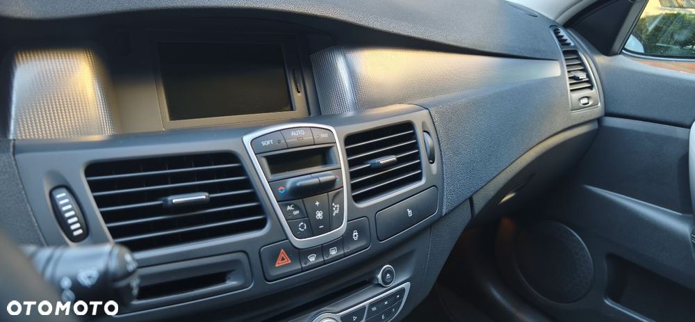 Renault Laguna 2.0 dCi GT - 4