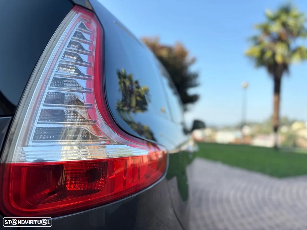 Renault Grand Scénic 1.5 dCi Bose Edition 7L - 20