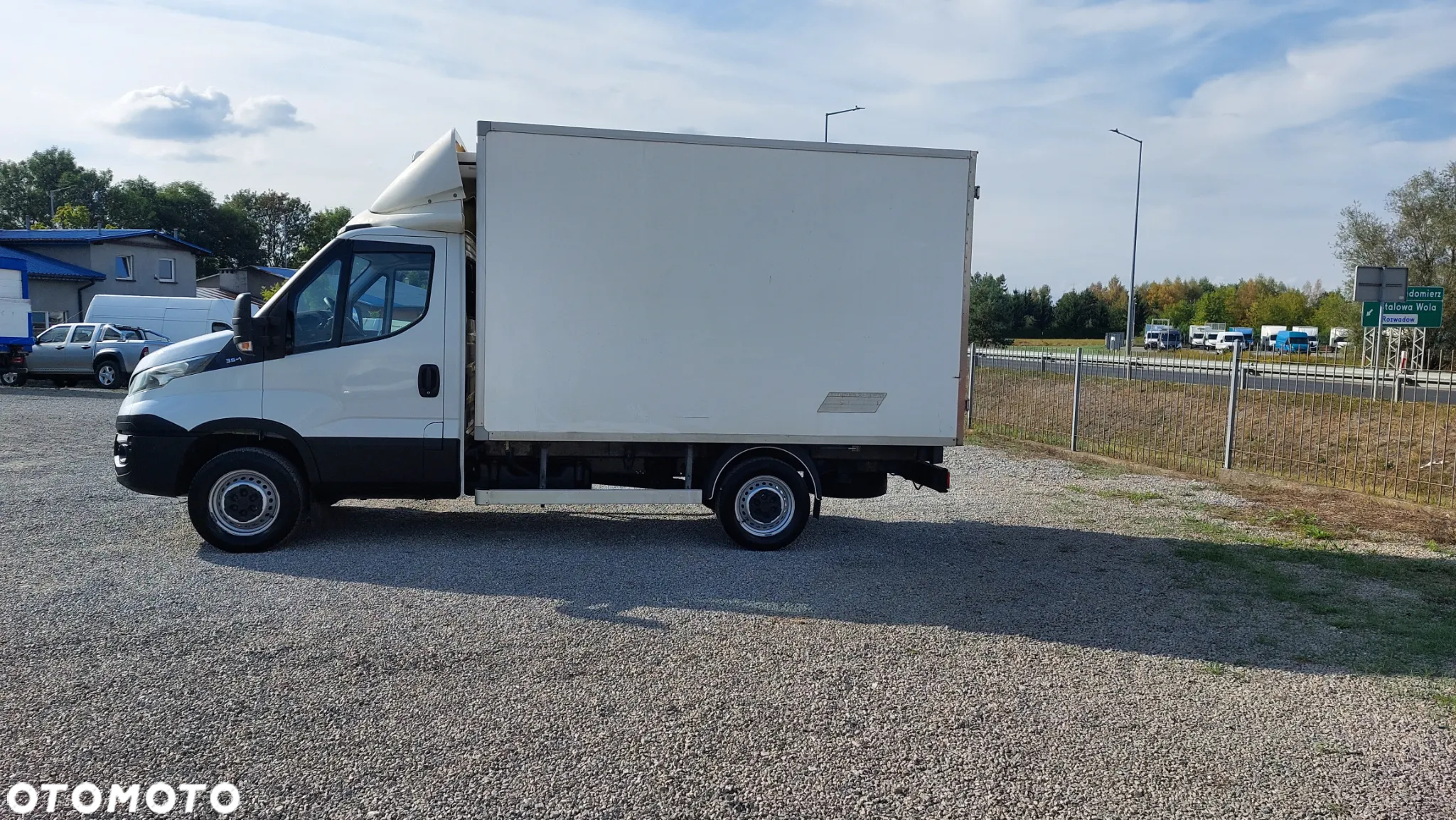 Iveco 35c13, chłodnia mroźniania carier, super stan, rama do zabudowy - 3