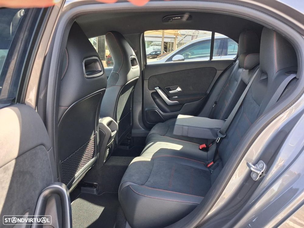 Mercedes-Benz A 180 d - 12