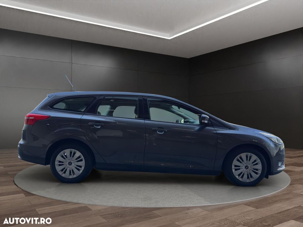 Ford Focus 1.0 EcoBoost Start-Stopp-System Business Edition - 17