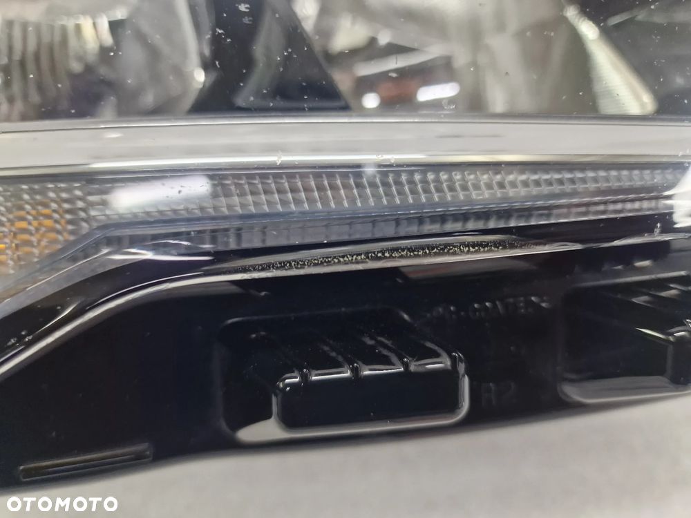 OPEL CORSA F 19- PRAWA ZWYKŁA LAMPA PRZEDNIA PRZÓD , NR 39162949 , NR AUKCJI LA758 - 16