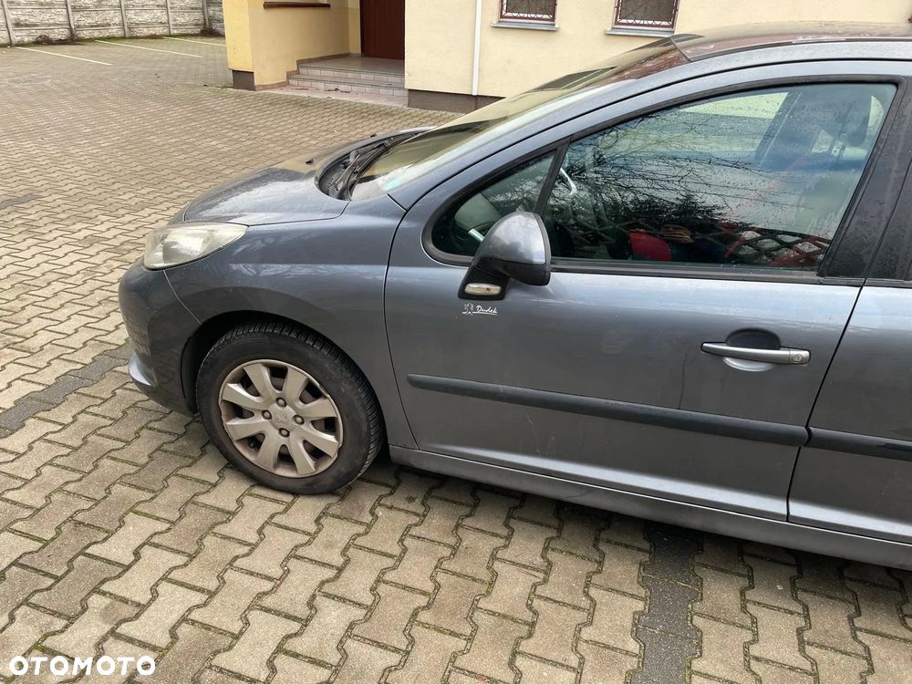 Peugeot 207 1.4 16V Trendy - 2
