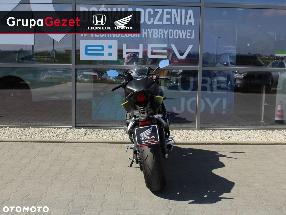 Honda CBR - 6