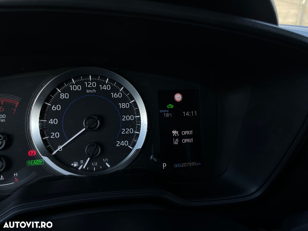 Toyota Corolla Sedan 1.8 HSD Business - 21