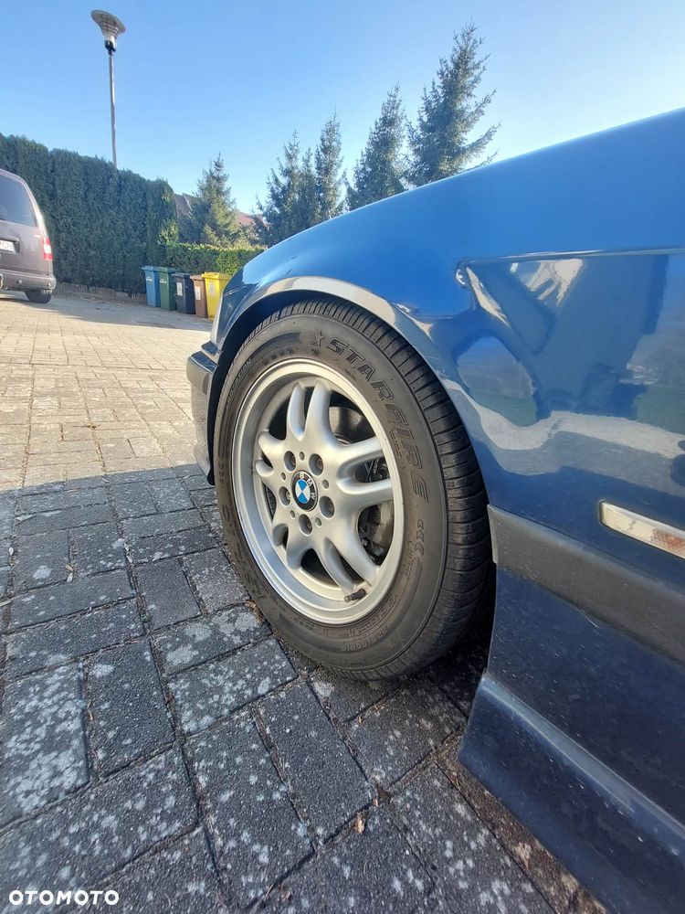 BMW Seria 3 316i - 11