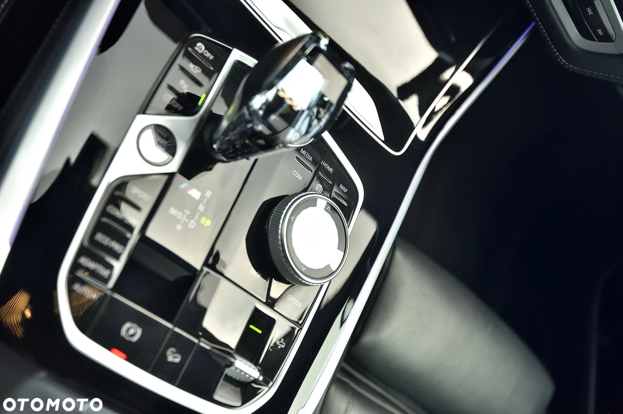 BMW X7 M50d sport - 30