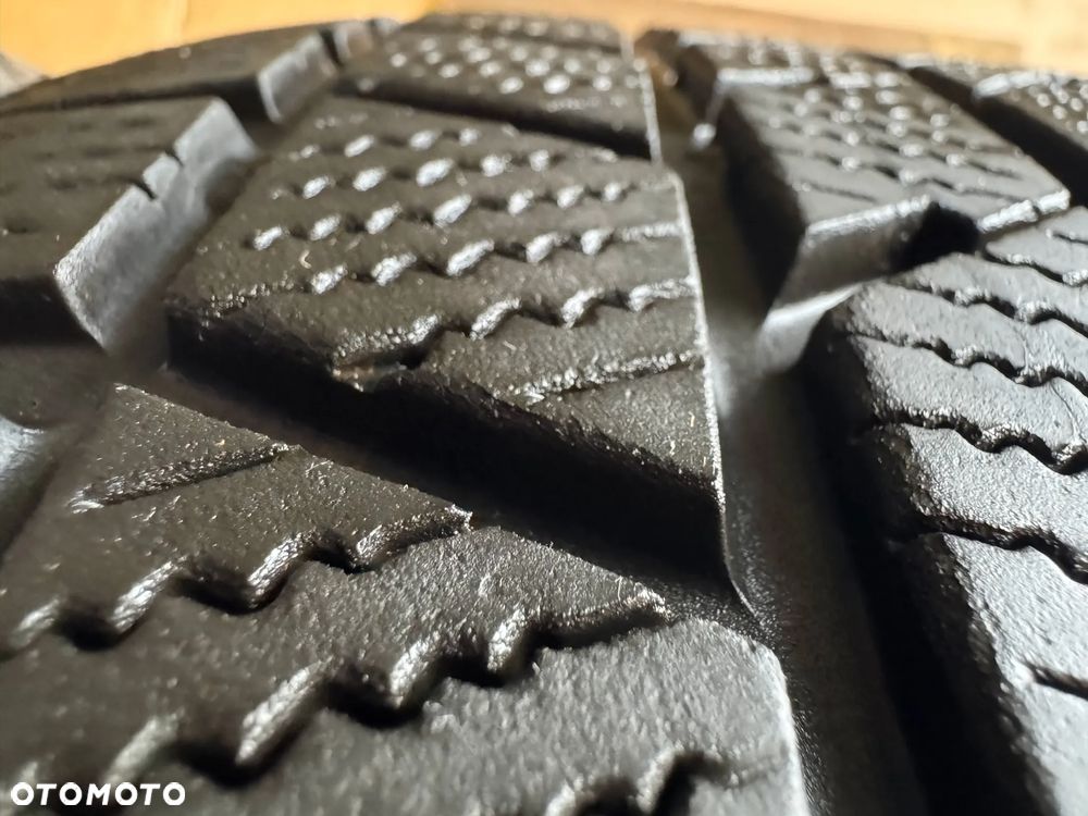 2X Opona Continental WinterContact TS850P 275/50 R20 6/7mm 2521 2323 - 3