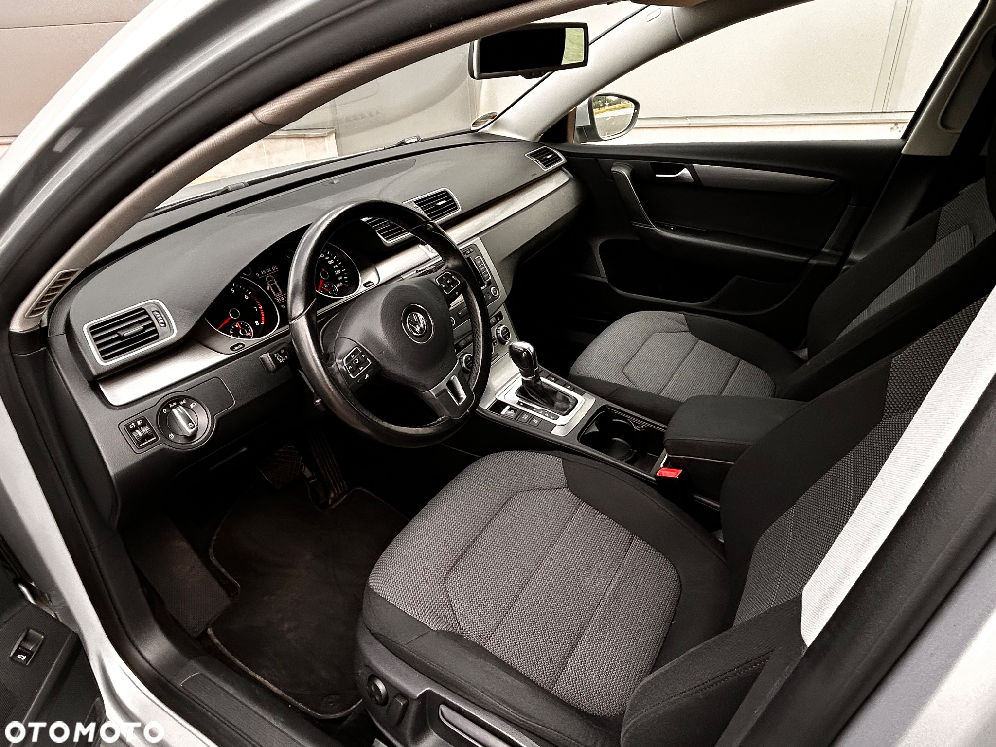 Volkswagen Passat 1.4 TSI BMT Comfortline DSG - 24