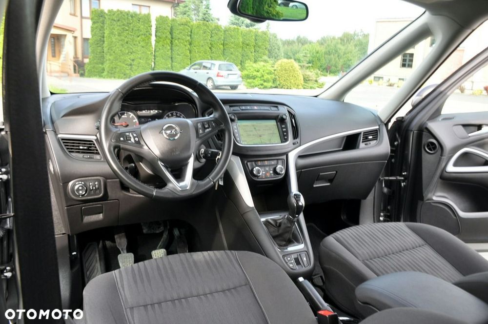 Opel Zafira - 28