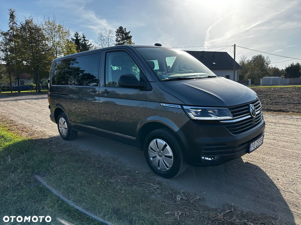 Volkswagen Caravelle - 1