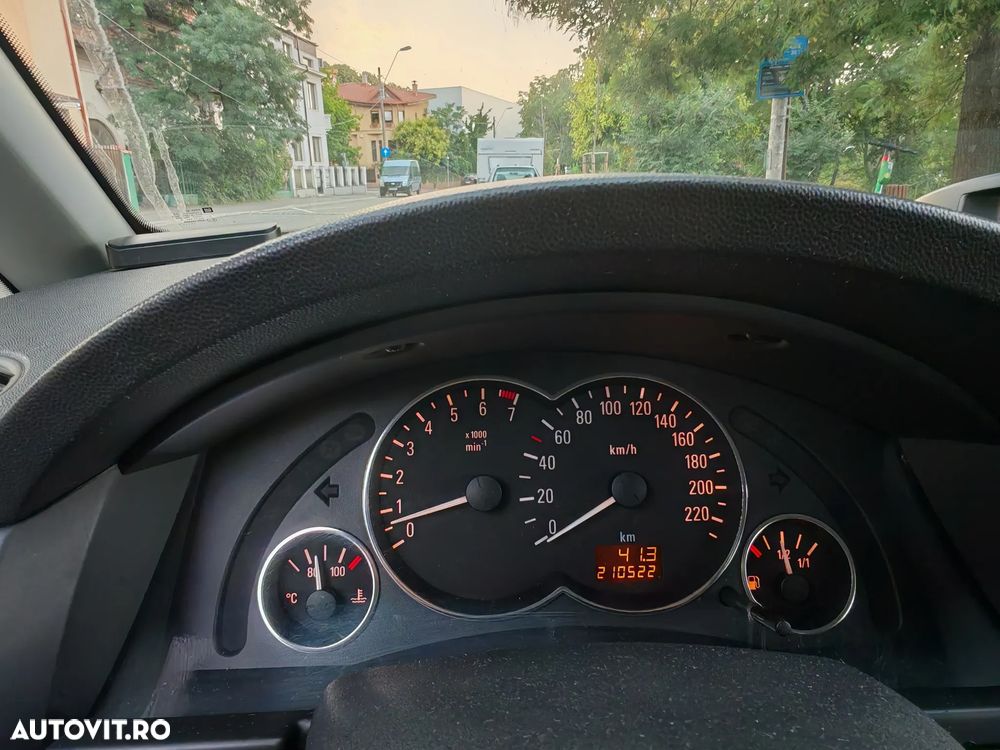 Opel Meriva - 8