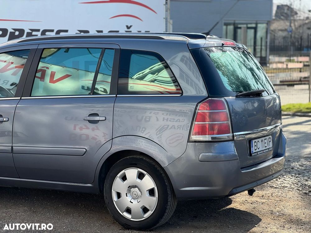 Opel Zafira - 16