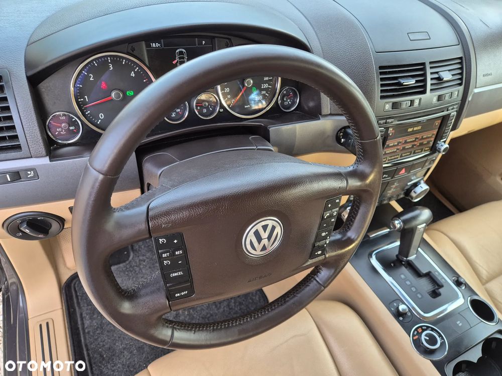 Volkswagen Touareg 3.0 V6 TDI DPF Automatik Individual - 6