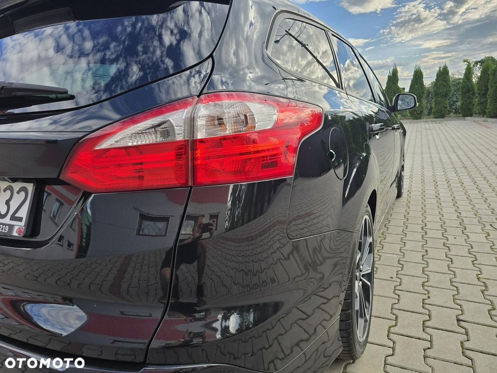 Ford Focus 2.0 EcoBoost ST mit Leder-Sport-Paket - 17