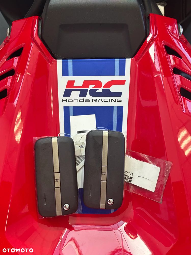 Honda CBR - 8