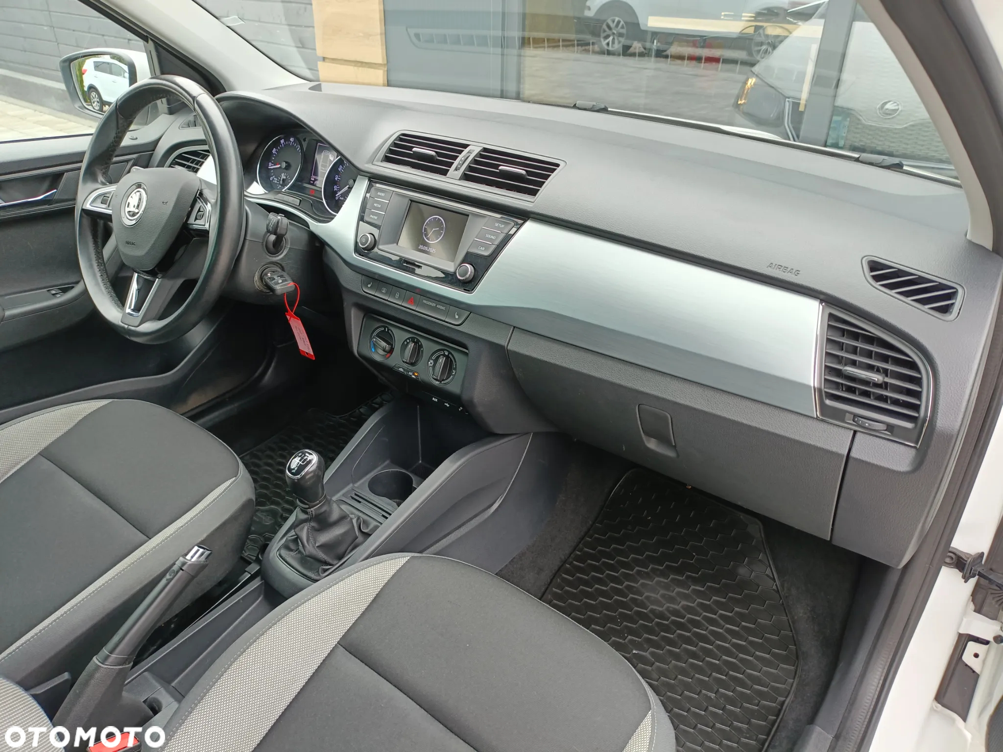 Skoda Fabia - 15