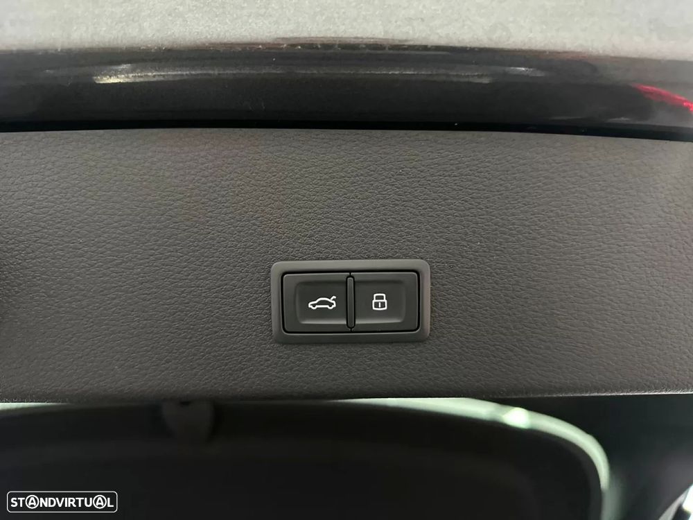 Audi Q8 e-Tron Sportback 50 quattro S line - 28