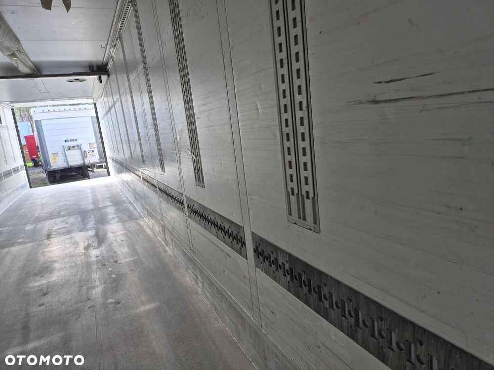 Schmitz Cargobull CARRIER MAXIMA 1300 / WINDA / DOPPEL STOCK / ŚCIANA GRODZIOWA / BELKI / PODNOSZONA OŚ / z Niemiec / TOP STAN 2011/ CARRIER CHŁODNIA CHLODNIA LODÓWKA PODWÓJNY ZAŁADUNEK PIĘTROWA - 36