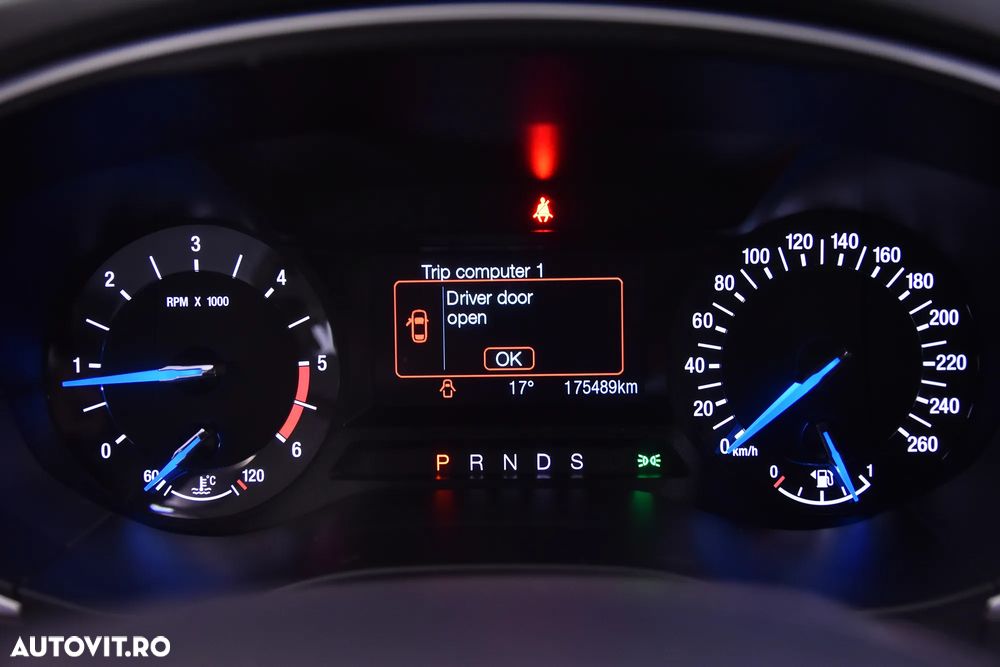 Ford Mondeo - 10