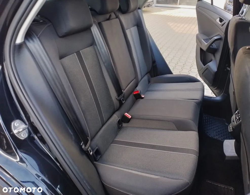 Volkswagen T-Roc 1.5 TSI Life - 33