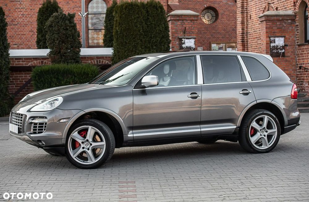 Porsche Cayenne Turbo Tiptronic S - 13