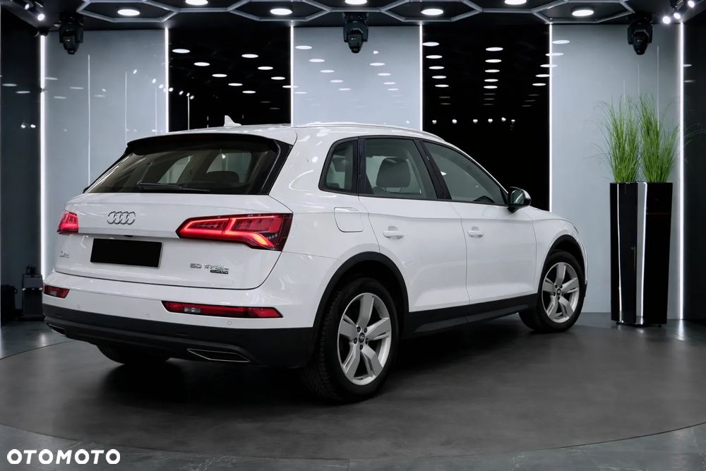Audi Q5 50 TFSI e Quattro S tronic - 5
