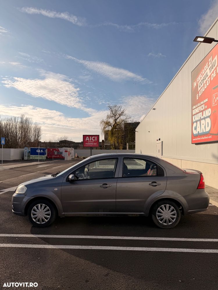 Chevrolet Aveo - 6