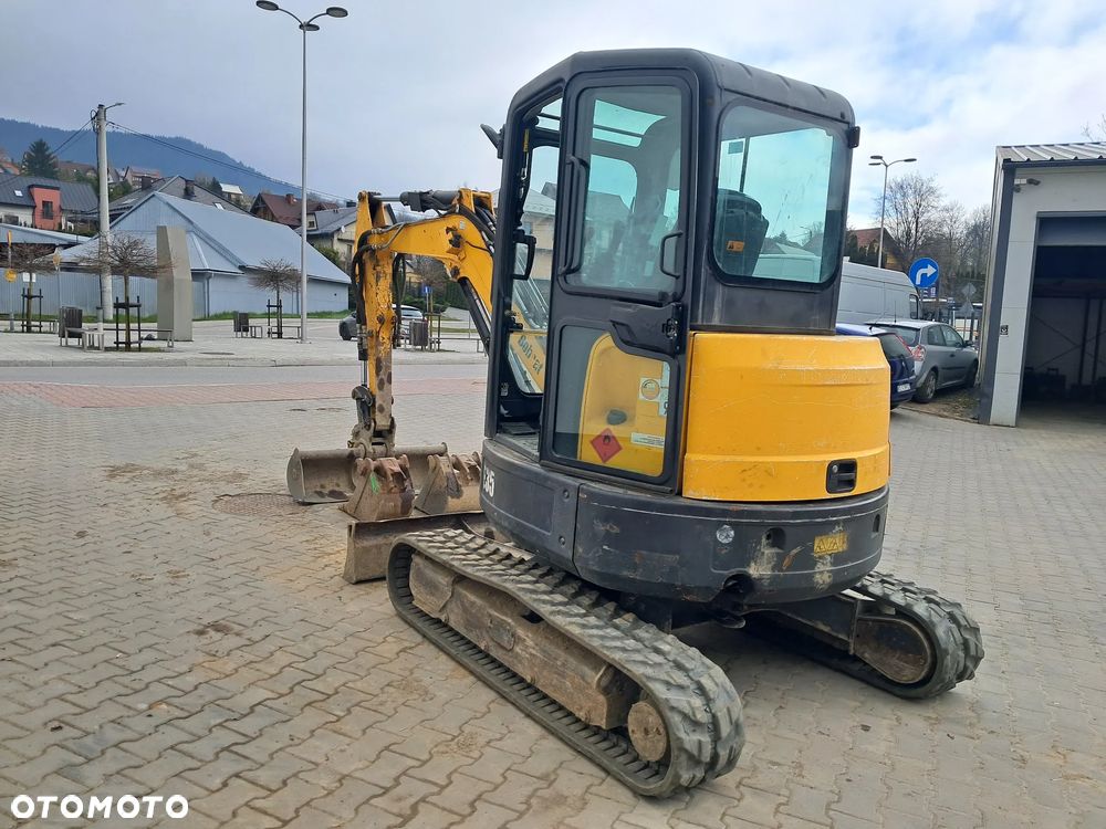 Bobcat E 35 * 3 łyżki * 3.5T *szybkozłącze * dodatkowe linie hydrauliczne * 2016r KUBOTA silnik 24.4KW * zero obrys * 3130 mtg *waga 3500 kg mini KOPARKA U36 303.5 8035 ET35 EZ35 ECR 38 U35 - 16