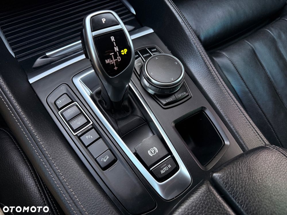 BMW X6 xDrive40d M Sport - 32