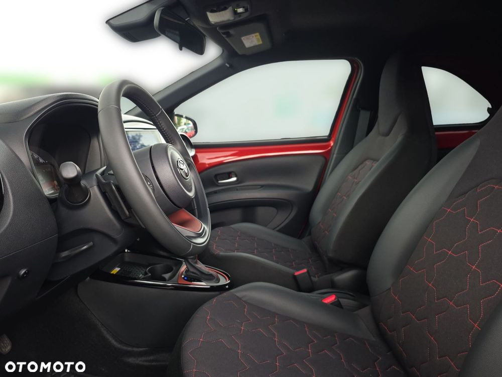Toyota Aygo X - 16