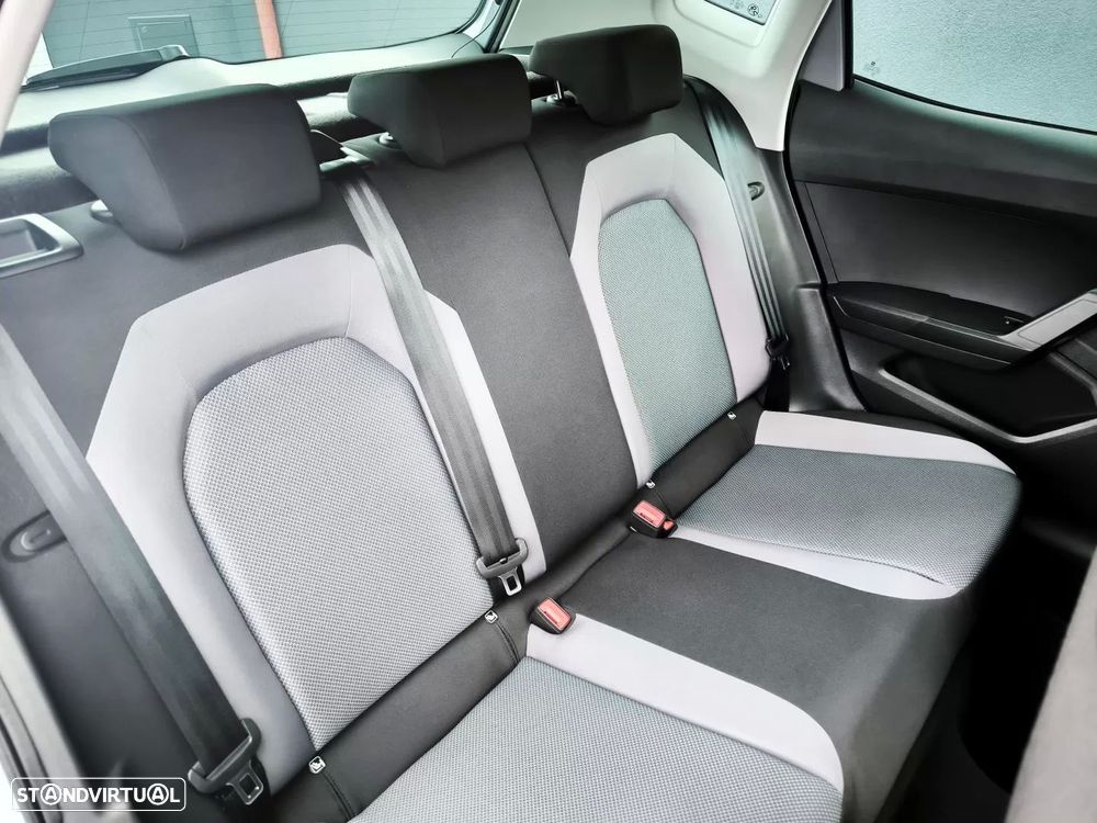 SEAT Arona - 6