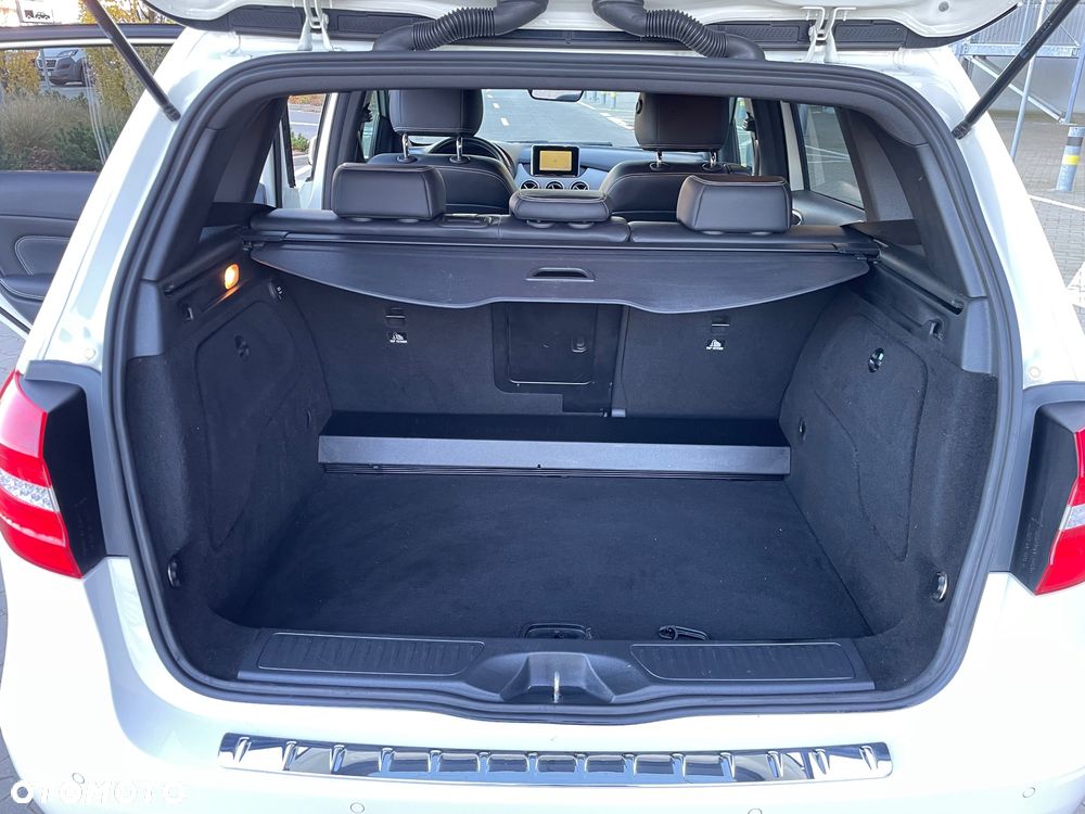 Mercedes-Benz Klasa B 180 CDI (BlueEFFICIENCY) - 19