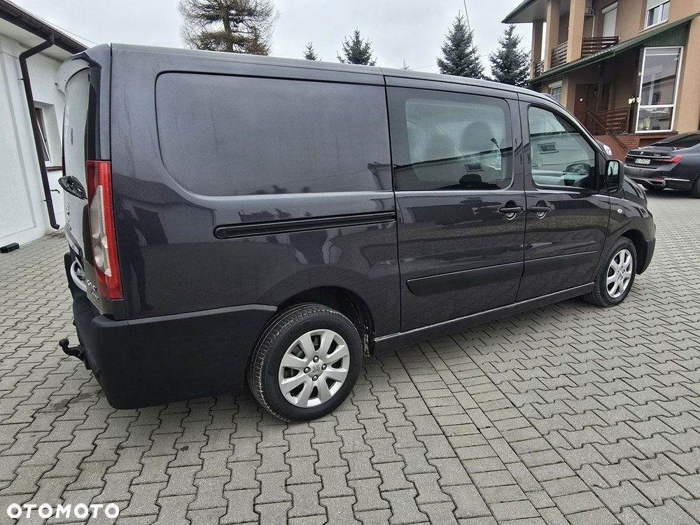 Peugeot Expert - 8