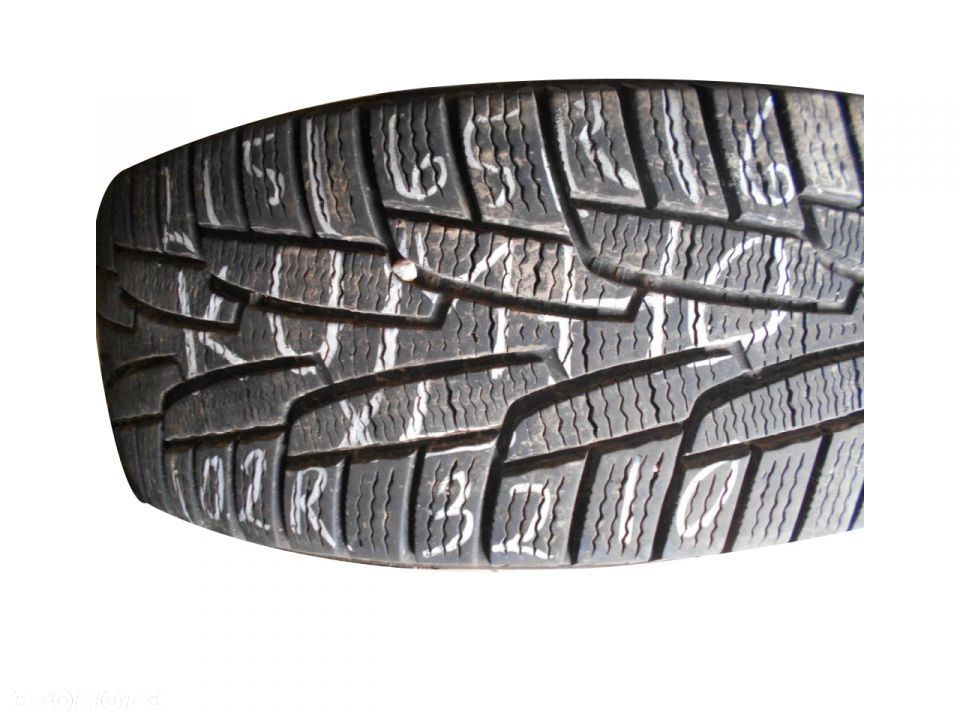 OPONA 215/65R16 KUMHO I'ZEN KW31 ZIMA 215 65 16 - 1