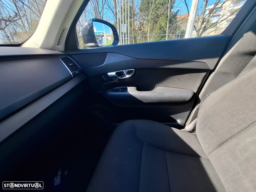 Volvo XC 90 2.0 D4 Momentum - 5