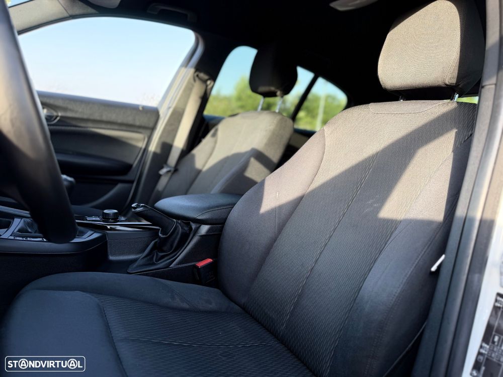 BMW 116 d Pack M - 5